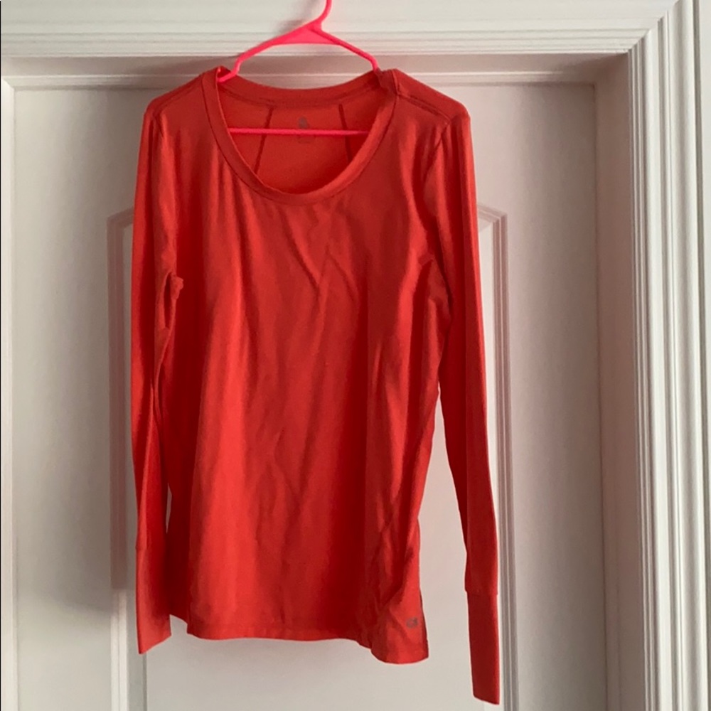 Gap fit long sleeve tee
